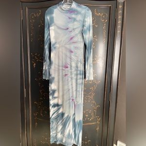 Brightly Twisted long Dress. Sz L. NWOT
